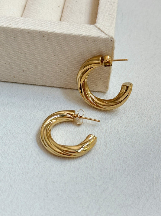 Ezra Classic Hoop Earrings
